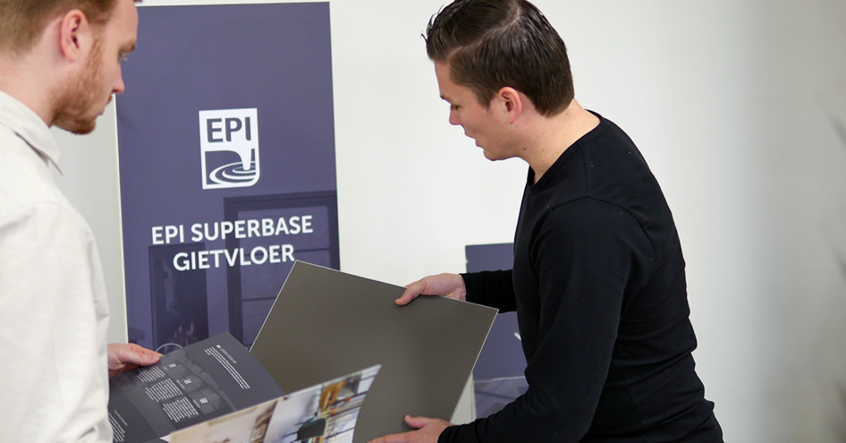 Bekijk Gietvloeren in onze showroom